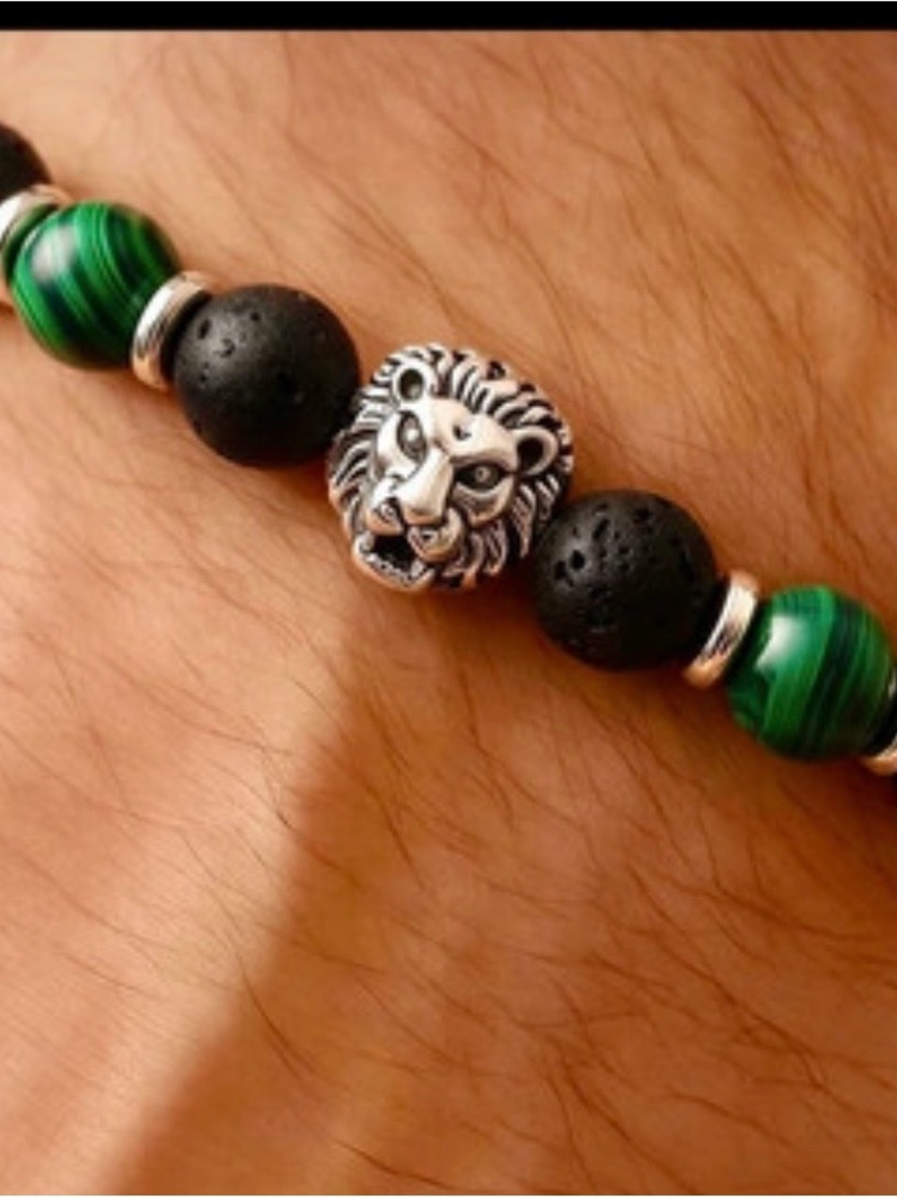 Men's Green & Black Lion Head Beaded Bracelet